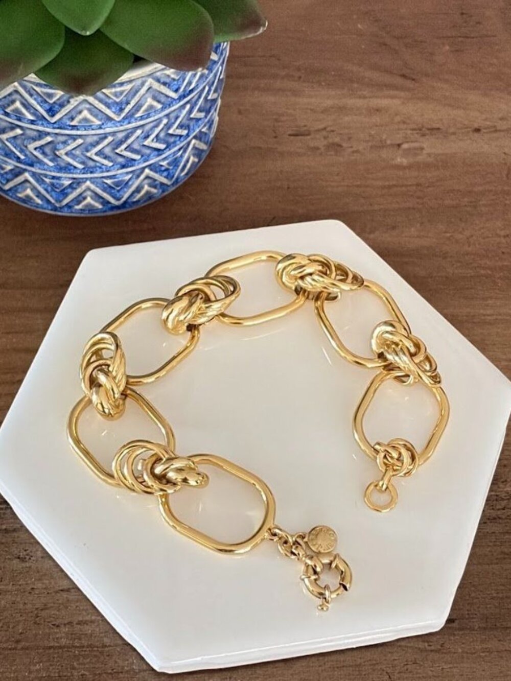 J. Crew Knot Link Gold Plated Open Oval Statement Bracelet - Picture 4 of 7